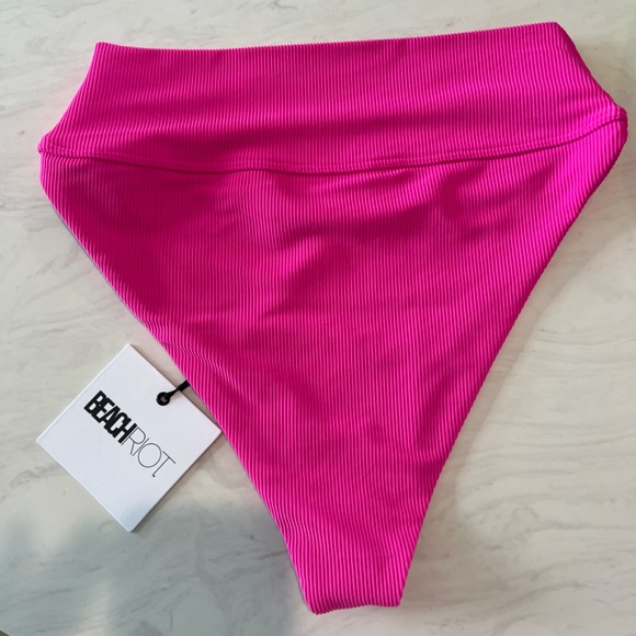 BEACH RIOT x REVOLVE Highway Bikini Bottom Ultra Pink M - Picture 6 of 7